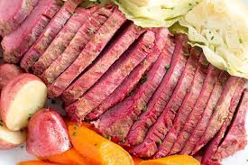 Place corned beef brisket and 1 cup water in the instant pot. Pressure Cooker Corned Beef And Cabbage The Foodie Eats