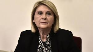 Διαβάστε αναλυτικά την ανακοίνωση βουλτεψη «κυρία βούλτεψη, πως ως κυβερνητική εκπρόσωπος, κουνάτε το δάκτυλο και δίνετε μαθήματα ηθικής, σε μία εξοντωμένη από τα μνημόνια. Yai7rqfa1emhpm