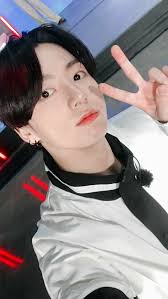 Jungkook bts pernah menceritakan tentang kisah cinta kedua orangtuanya. Run Bts Cap 115 Jungkook Foto Jungkook Jeon Jungkook