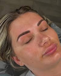 Harriet Gillott Brows