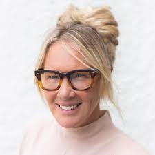 Hi friends. Do I need to make reservations for put put?