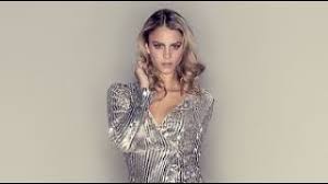 Höhenangst ist bei diesem shooting fehl am platz. Gntm 2019 Gewinnerin Simone S Lieblings Song The Power Simone Ist Germany S Next Topmodel 2019 Youtube
