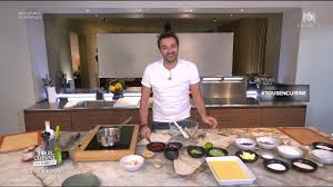 Livre de cuisine de cyril lignac. Cyril Lignac Sort Un Livre Avec Toutes Les Recettes De Son Emission Tous En Cuisine Paris Secret