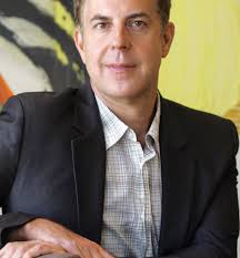 What's Behind a Power Lawyer's Obsession With Waitstaff