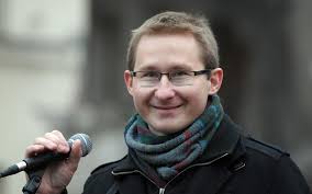Slawomir sierakowski became a contributing opinion writer for the international new york times in the fall of 2013. Slawomir Sierakowski To Dzieli Polskie Spoleczenstwo Super Express Wiadomosci Polityka Sport