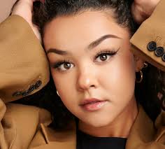 About Me — Claire Qute