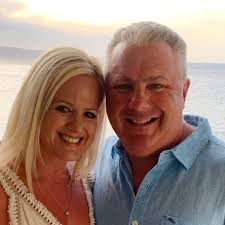 Tracey Sexton's Instagram, Twitter & Facebook