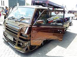 Modifikasi pick up suzuki carry futura tahun 2019 khususnya dibagian velg,pastinya dengan hasil yang istimewa untuk pick up. Foto Foto Keren Modifikasi Truk Pick Up Mitsubishi L300 Jadi 6 Roda Forum Modifikasi Otomotif Oto Navigator