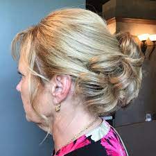 40 Stylish Long Hairstyles For Older Women Older Women Hairstyles Medium Hair Styles For Women Long Hair Styles