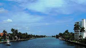 Looking Northward Along The Intercoastal Waterway From The Atlantic Avenue Drawbridge Delray Beach Florida Delray Beach Most Beautiful Beaches Intracoastal Waterway