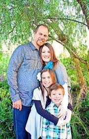 Photography Poses Family Group Shots People 44 Ideas For 2019 Photography Poses Family Family Picture Poses Family Photo Pose