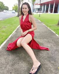 Follow Her At Pronnutcha สาว สวย สวยๆ น าร ก สาวสวย ผ หญ ง ย ม ย มอ อน ย มหวาน รอยย ม ด ต อใจ ความร ก ความร ผ หญ ง สไตล แฟช น ความงาม