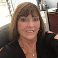 Loretta Lemmon's Instagram, Twitter & Facebook