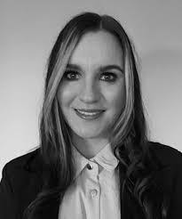 Emily Lister's Instagram, Twitter & Facebook