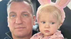 El conmovedor video del reencuentro de Maxi López con su hija Elle en el  aeropuerto de Ginebra