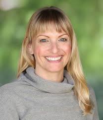 Annual Report 2021/2022 by Wornick