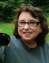 Amanda Busbee's Instagram, Twitter & Facebook