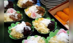 Untuk kuah timlo lebih terlihat agak bening dibandingkan dengan kuah soto. 5 Kuliner Legendaris Khas Solo Yang Tidak Akan Mengecewakan Bangsa Online Cepat Lugas Dan Akurat