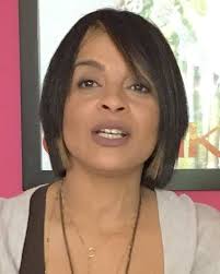 Profile for Valéria Salvino