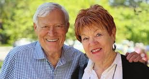 Carolyn Woolston's Instagram, Twitter & Facebook