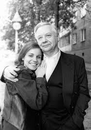 3 сентября 1965 года родилась актриса марина зудина, получившая наибольшую известность благодаря фильмам. Kak Skladyvaetsya Zhizn Mariny Zudinoj Posle Uhoda Olega Tabakova