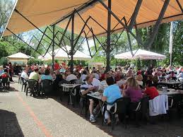 Of course, you can simply lounge on the large lawns or enjoy snacks in the picnic area. Haus Am See Stuttgart Speisekarte Preise Restaurant Bewertungen Facebook