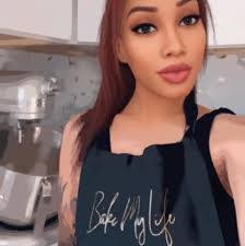 Sonya Hubbard's Instagram, Twitter & Facebook