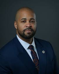 Metro schools director appoints new department heads as part of  reorganization