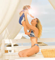 See more of laura figueiredo on facebook. Fotografia De Laura Figueiredo Com A Filha Gera Polemica