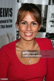 Trisha Earl's Instagram, Twitter & Facebook