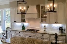 Classic detailing in a contemporary design. Springfield Maple Bright White Chocolate Glaze Framed Cabinets Cabinets Com