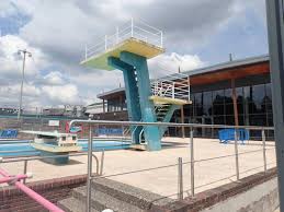 Piscines France Haute Normandie Les Piscines Seine Dedans Piscine St Etienne Du Rouvray Idees Conception Jardin Idees Conception Jardin