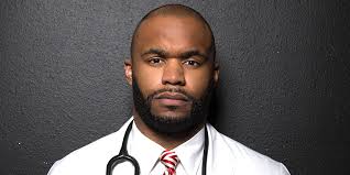 We Spoke With Your Girlfriend's #MCM, Former NFL Player Myron Rolle, About  Neurosurgery Giving Him the 'Same Adr