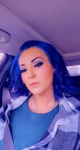 Roxanne Schofield's Instagram, Twitter & Facebook