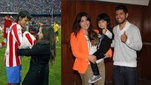 Así, la familia al completo se trasladó a buenos aires para que el niño fuera bautizado en la iglesia de san. Sergio Aguero And Giannina Maradona Videos Latest Sergio Aguero And Giannina Maradona Video Clips Famousfix