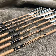 8, gold tip xt hunter, carbon arrows. 507 Blem Gold Tip Carbon Traditional Wood Grain Arrows