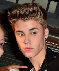 Nelle ultime ore ha pubblicato su instagram un selfie in cui . Justin Bieber I Dreadlock Con Polemica E Tutte Le Altre Trasformazioni Dei Suoi Capelli Gq Italia