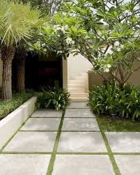 60 Great Ideas To Enhance Your Beautiful Home Yard With Stunning Paving Block Pertamanan Halaman Depan Desain Lanskap Desain Taman
