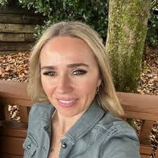 Kathleen Connolly's Instagram, Twitter & Facebook