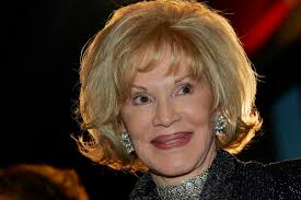 Phyllis McGuire, singing star and Sam Giancana paramour, dies at age 89