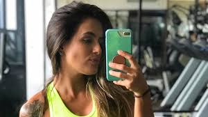 No segundo episódio de 'no limite', carol peixinho, gleici, angelica e kaysar mostraram como cuidam da boca na tribo calango. Carol Peixinho Mostra Toda Beleza Em Foto Usando Vestido Curto Istoe Independente