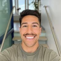 14200+ perfiles de «.cuadra»