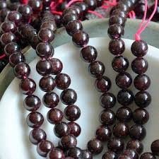 48 8mm Round Natural Garnet Beads Dark Red Semi Precious Etsy Garnet Bead Semi Precious Gemstone Beads Dark Garnet