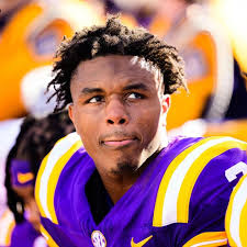 Arkansas Razorbacks Player Breaks His Silence After Being Caught Viciously  Stomping On Texas Tech Player's Leg During Liberty Bowl  https://www.totalprosports.com/ncaa/arkansas-razorbacks-player-breaks-his-silence-after-being-caught-viciously-stomping  ...