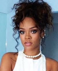 21 ideas de peinados para la gradua para guardar hoy