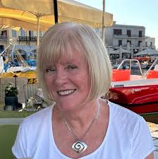 Her Mother's Secret: Baynham, Jan: 9781912550586: Amazon.com: Books