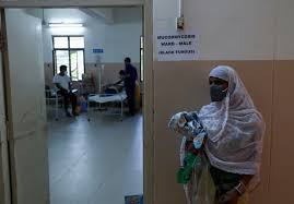 Lo llaman el hongo negro y en india es considerado una pesadilla dentro de la pandemia de coronavirus. India El Misterioso Hongo Negro Que Afecta A Miles De Convalecientes De Covid