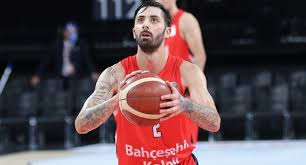 Son beş sezonun tamamında final four'da yer alan, üç final, bir şampiyonluk yaşayan fenerbahçe beko, yeni sezon öncesi çok önemli bir ismi kadrosuna kattı. Bahcesehir Koleji Nden Fenerbahce Beko Ya Transfer Son Dakika Haberleri