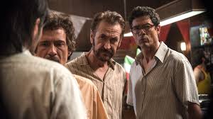 Mi dovete spiegare perché io devo andare fino a sanremo per fare promozione al film e lui no. Non Ci Resta Che Il Crimine Gassmann Giallini Leo E Tognazzi Rapinano Una Banca Travestiti Da Kiss Rolling Stone Italia