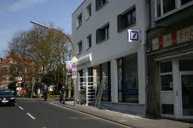 Öffnungszeiten, telefonnummer der hotline und beste zeit, um warteschleifen zu vermeiden. Deutsche Bank Die Lichtwerbefabrik Gmbh Wir Lassen Licht Werben